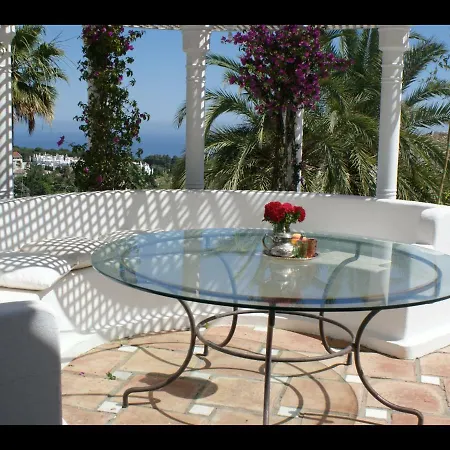 Yourhome Azalea 3 * Marbella