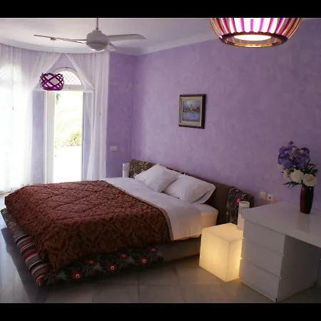 Yourhome Azalea 3 Apartment *